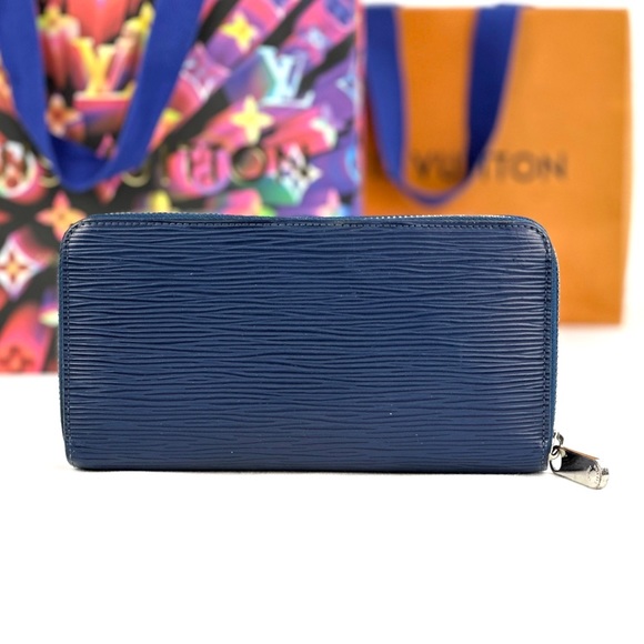 ❌SOLD❌ 💎 Louis Vuitton Navy Epi leather Zippy Wallet - Picture 2 of 14